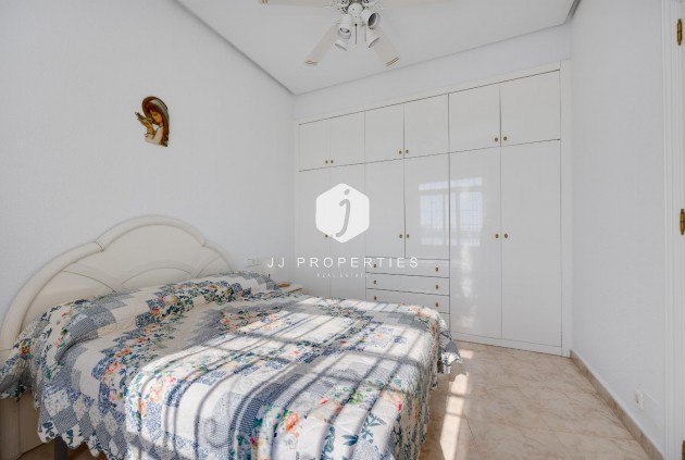 Resale - Apartment / flat -
Torrevieja - Costa Blanca