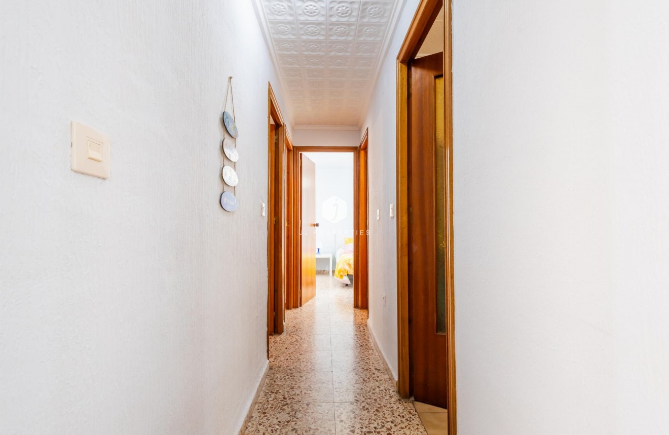 Resale - Apartment / flat -
Torrevieja - Costa Blanca