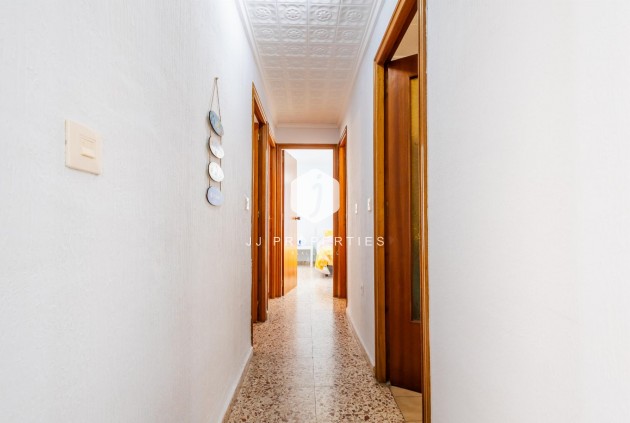 Resale - Apartment / flat -
Torrevieja - Costa Blanca