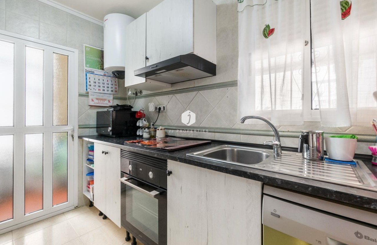 Resale - Chalet -
Orihuela Costa - Costa Blanca