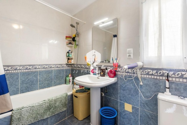 Resale - Chalet -
Orihuela Costa - Costa Blanca