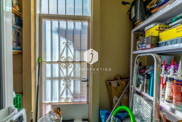 Resale - Chalet -
Orihuela Costa - Costa Blanca