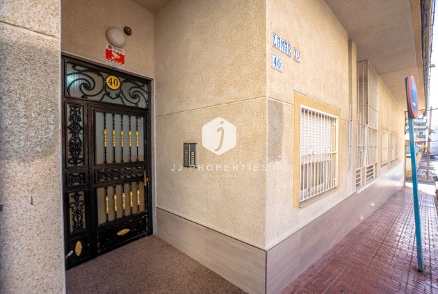 Resale - Penthouse -
Torrevieja - Centro