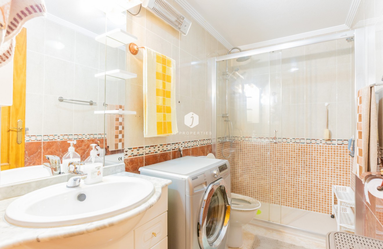 Resale - Apartment / flat -
Torrevieja - Costa Blanca