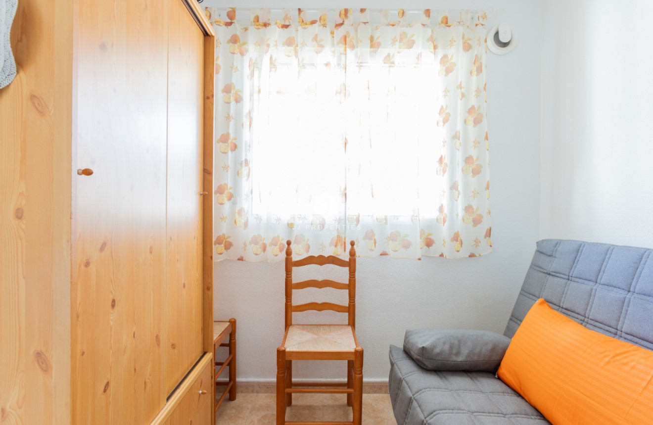 Resale - Apartment / flat -
Torrevieja - Costa Blanca