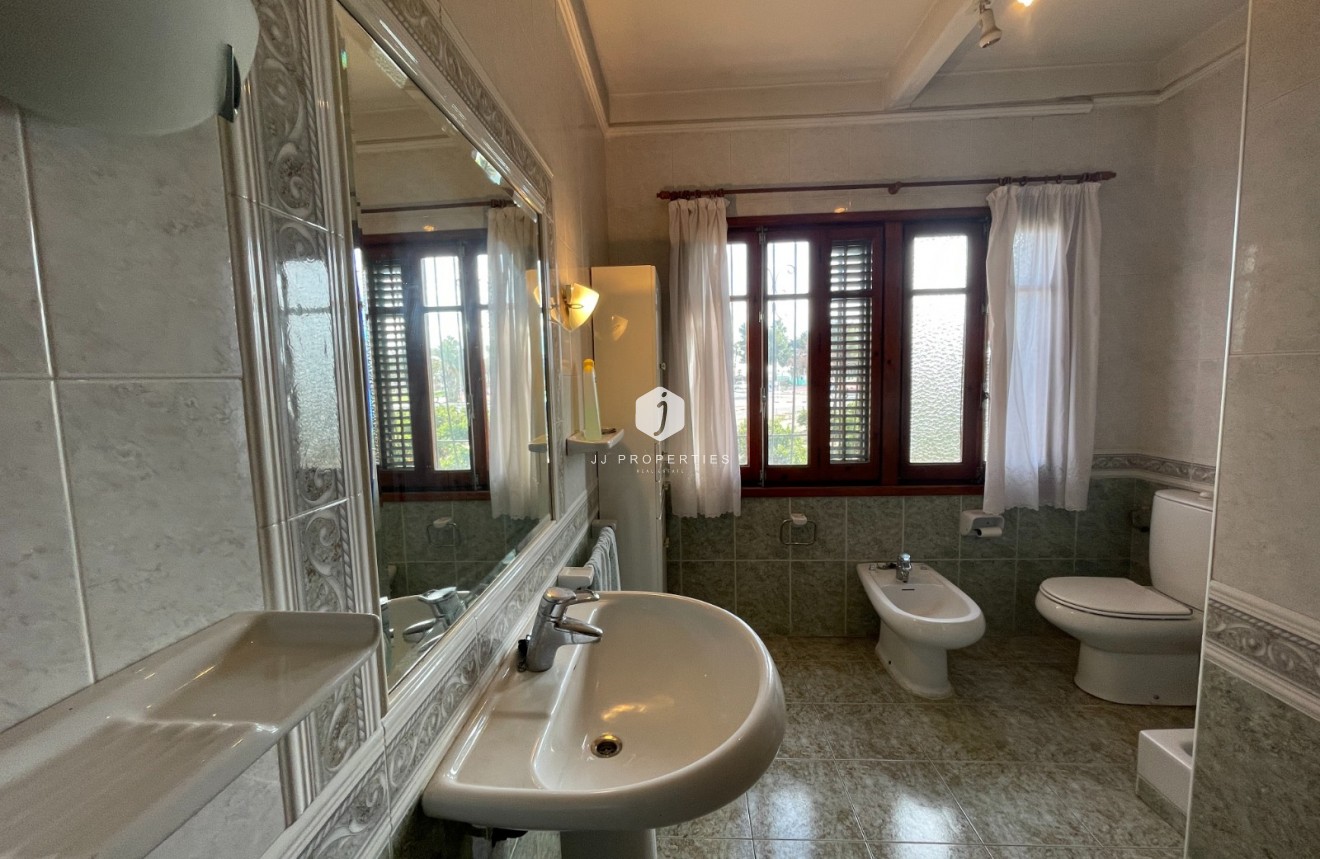 D'occasion - Villa -
Benejúzar - Inland