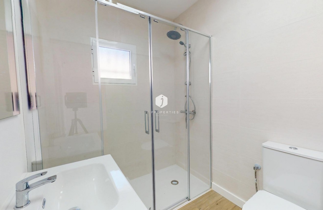 Resale - Bungalow -
Orihuela Costa - Costa Blanca