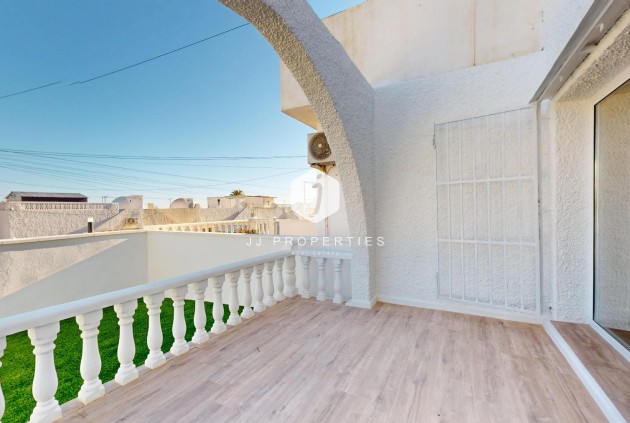 Resale - Bungalow -
Orihuela Costa - Costa Blanca