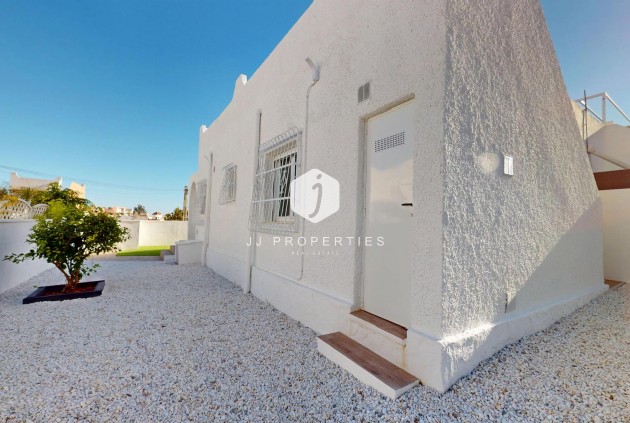 Resale - Bungalow -
Orihuela Costa - Costa Blanca