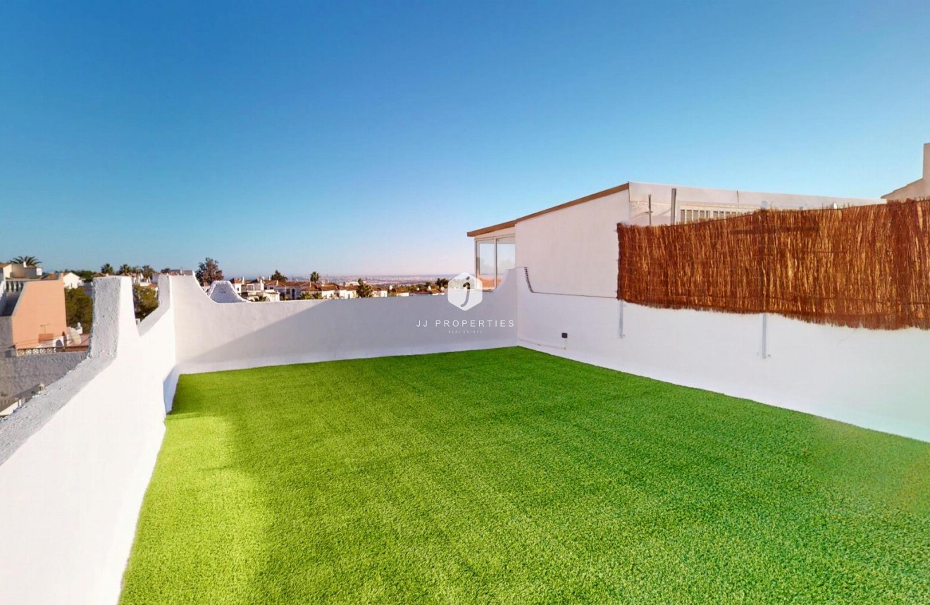 Resale - Bungalow -
Orihuela Costa - Costa Blanca