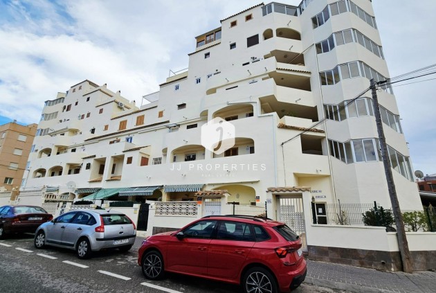 Z drugiej ręki - Mieszkanie w bloku -
Torrevieja - Nueva Torrevieja