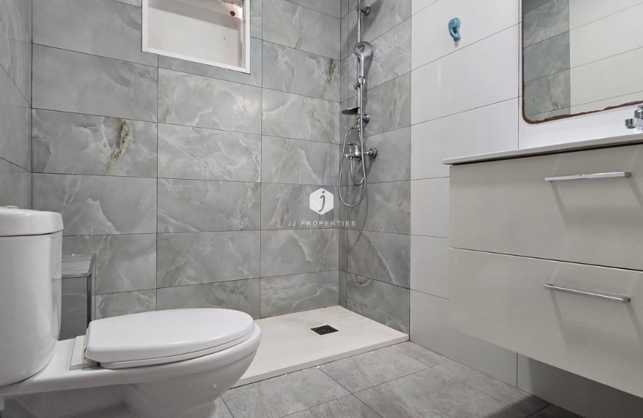 D'occasion - Villa -
Torrevieja - Costa Blanca