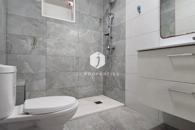 D'occasion - Villa -
Torrevieja - Costa Blanca