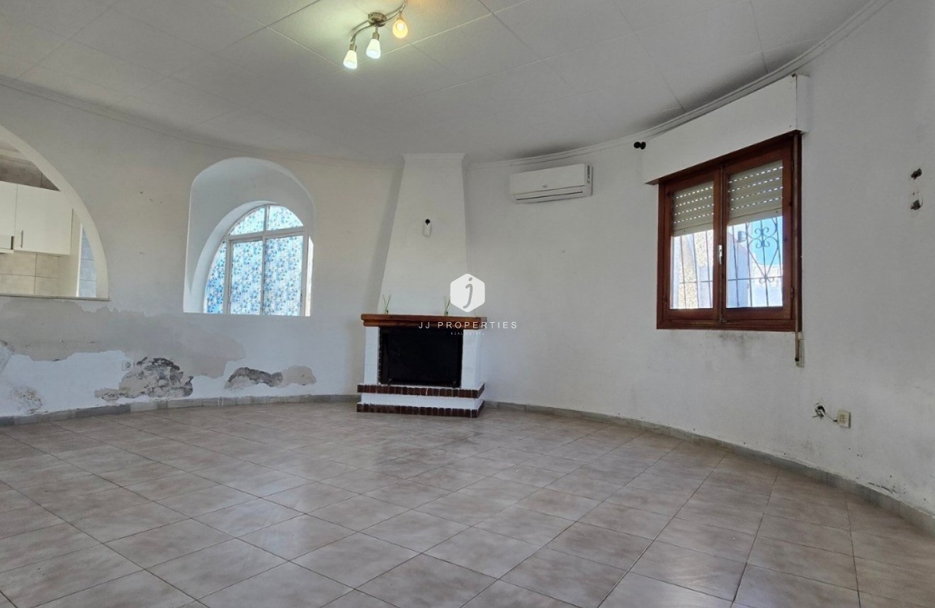 D'occasion - Villa -
Torrevieja - Costa Blanca