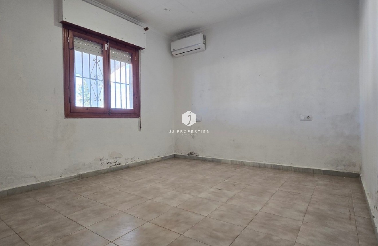 D'occasion - Villa -
Torrevieja - Costa Blanca