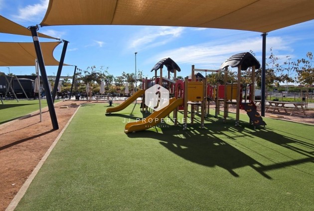 D'occasion - Villa -
Torrevieja - Costa Blanca