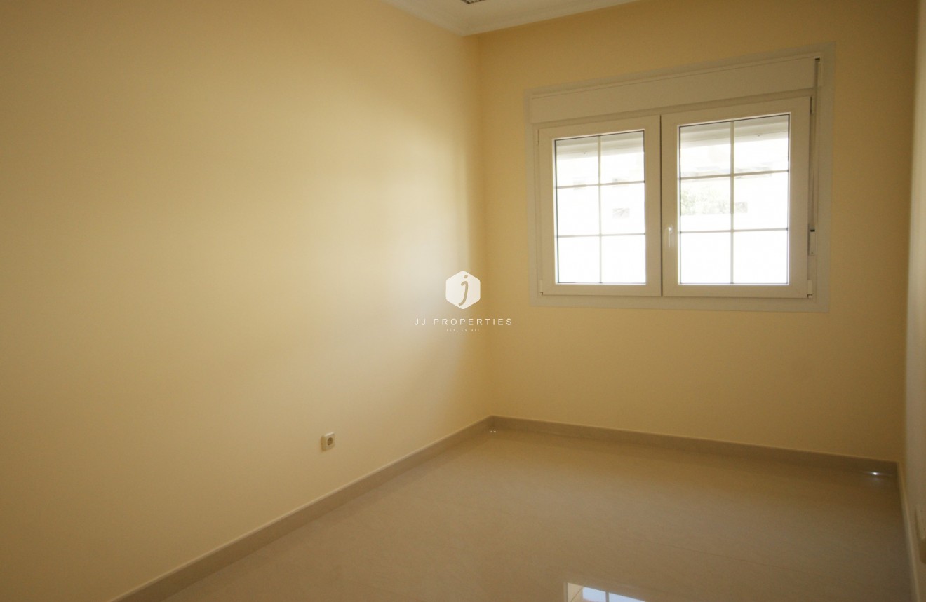 Resale - Villa -
Cabo Roig - Costa Blanca