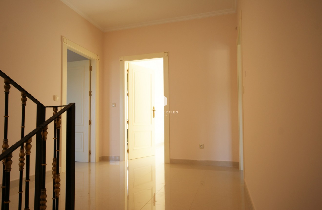 Resale - Villa -
Cabo Roig - Costa Blanca