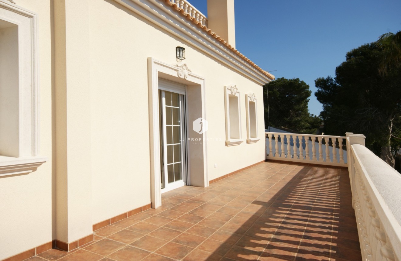 Resale - Villa -
Cabo Roig - Costa Blanca