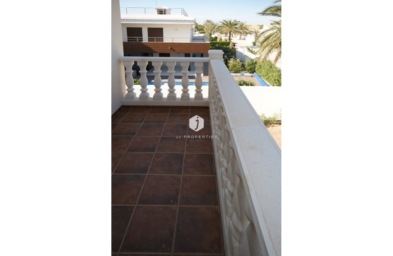 Resale - Villa -
Cabo Roig - Costa Blanca