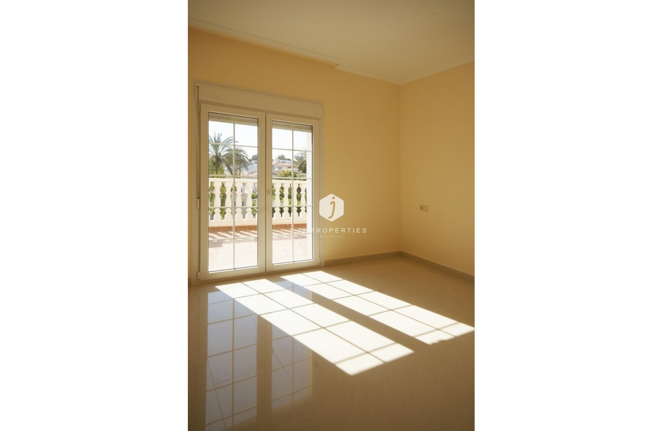 Resale - Villa -
Cabo Roig - Costa Blanca