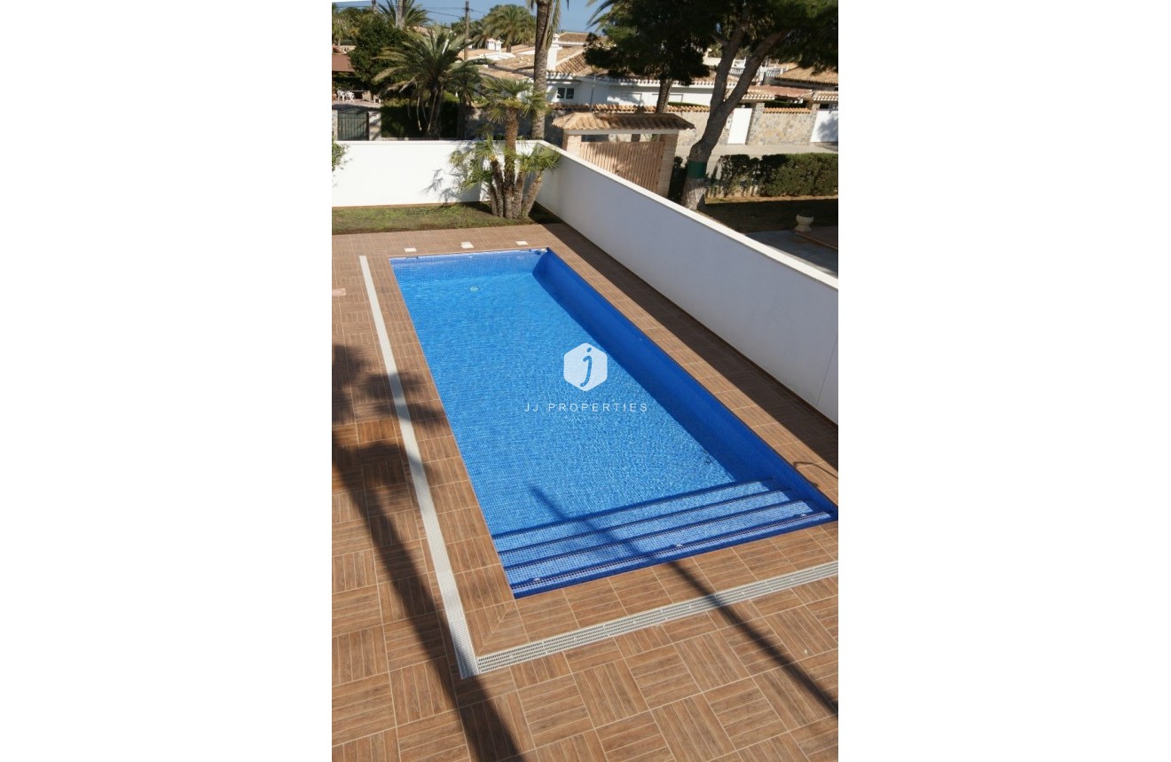 Resale - Villa -
Cabo Roig - Costa Blanca