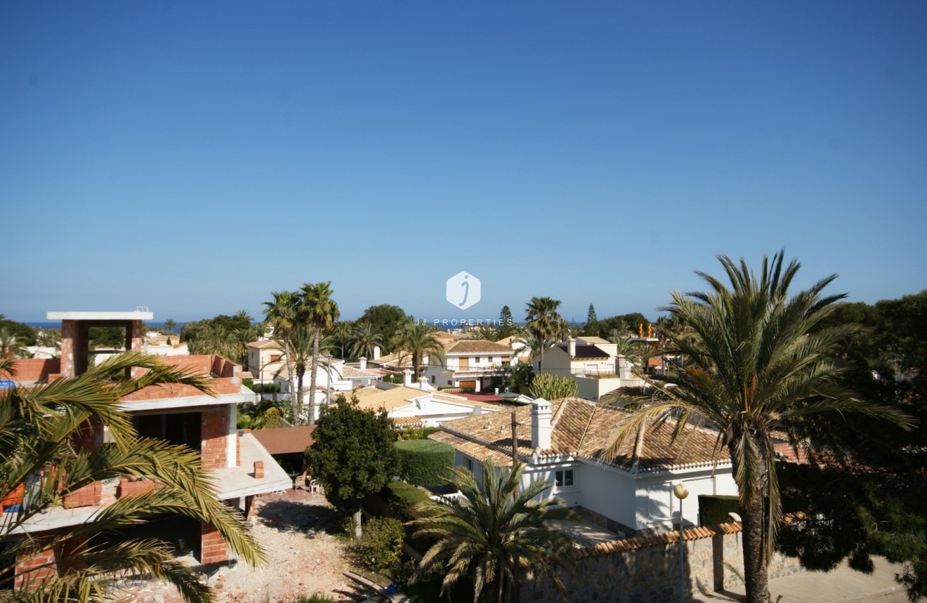 Resale - Villa -
Cabo Roig - Costa Blanca