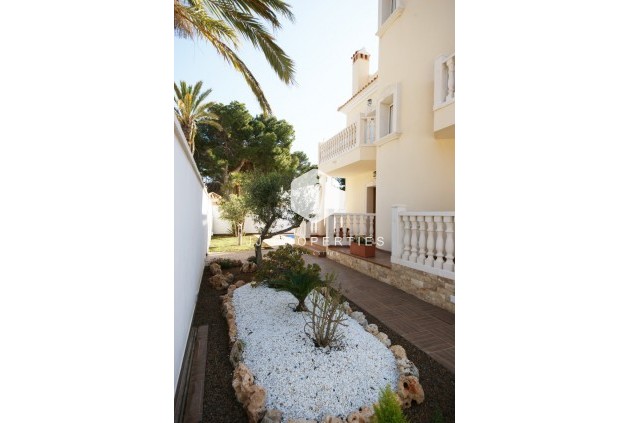 Resale - Villa -
Cabo Roig - Costa Blanca