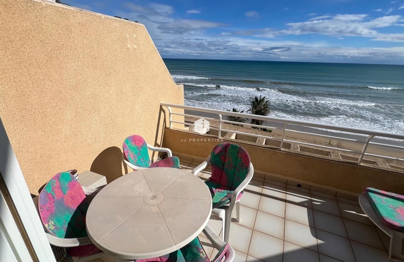Resale - Penthouse -
Torrevieja - La Mata Pueblo