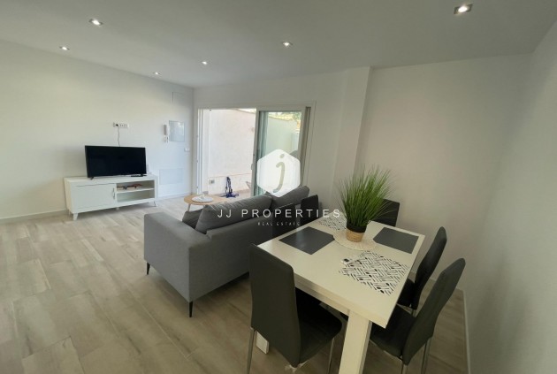 Resale - Bungalow -
Orihuela Costa - La Regia