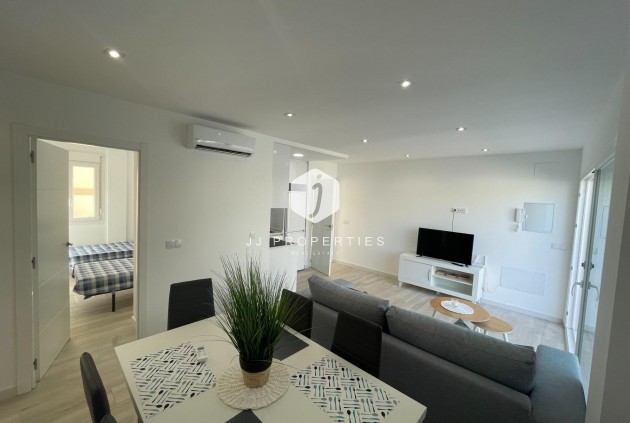 Resale - Bungalow -
Orihuela Costa - La Regia