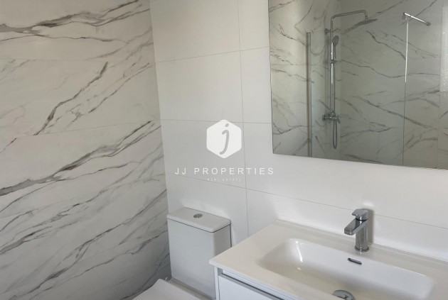 Resale - Bungalow -
Orihuela Costa - La Regia