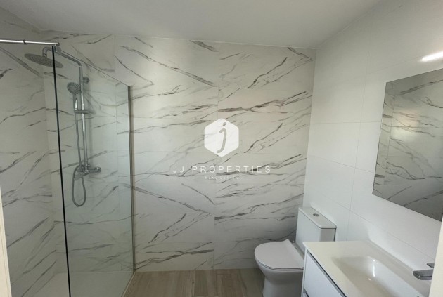 Resale - Bungalow -
Orihuela Costa - La Regia