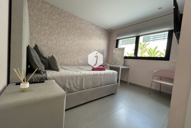 Resale - Villa -
Los Balcones - Costa Blanca