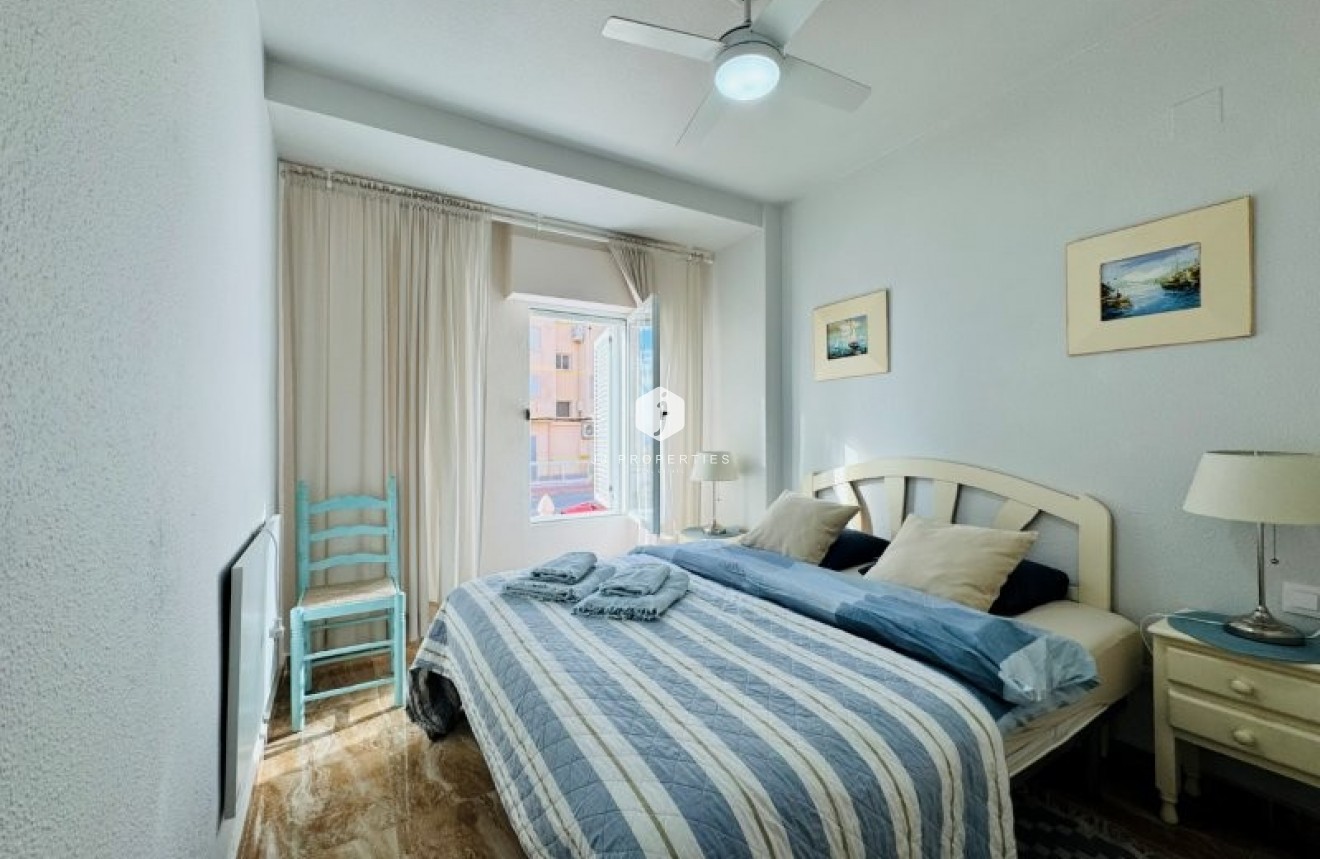 Resale - Apartment / flat -
La Mata - Costa Blanca