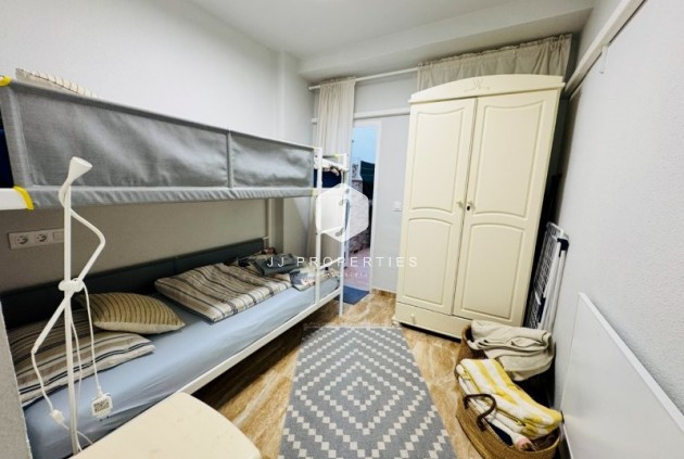 Resale - Apartment / flat -
La Mata - Costa Blanca