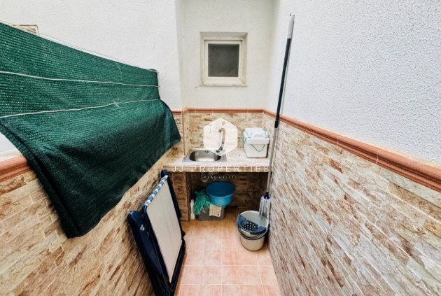 Resale - Apartment / flat -
La Mata - Costa Blanca