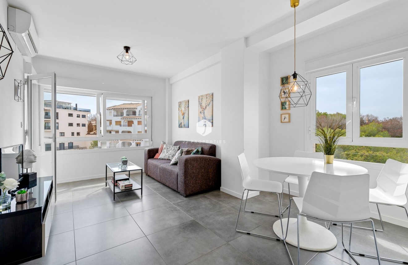 Resale - Apartment / flat -
Orihuela Costa - Costa Blanca