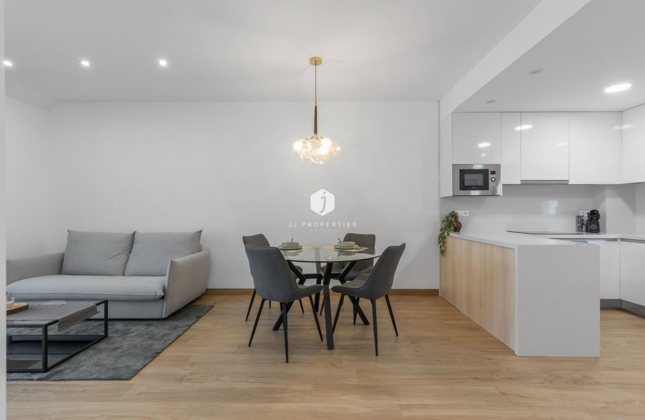 Resale - Bungalow -
Torrevieja - Los Balcones - Los Altos del Edén