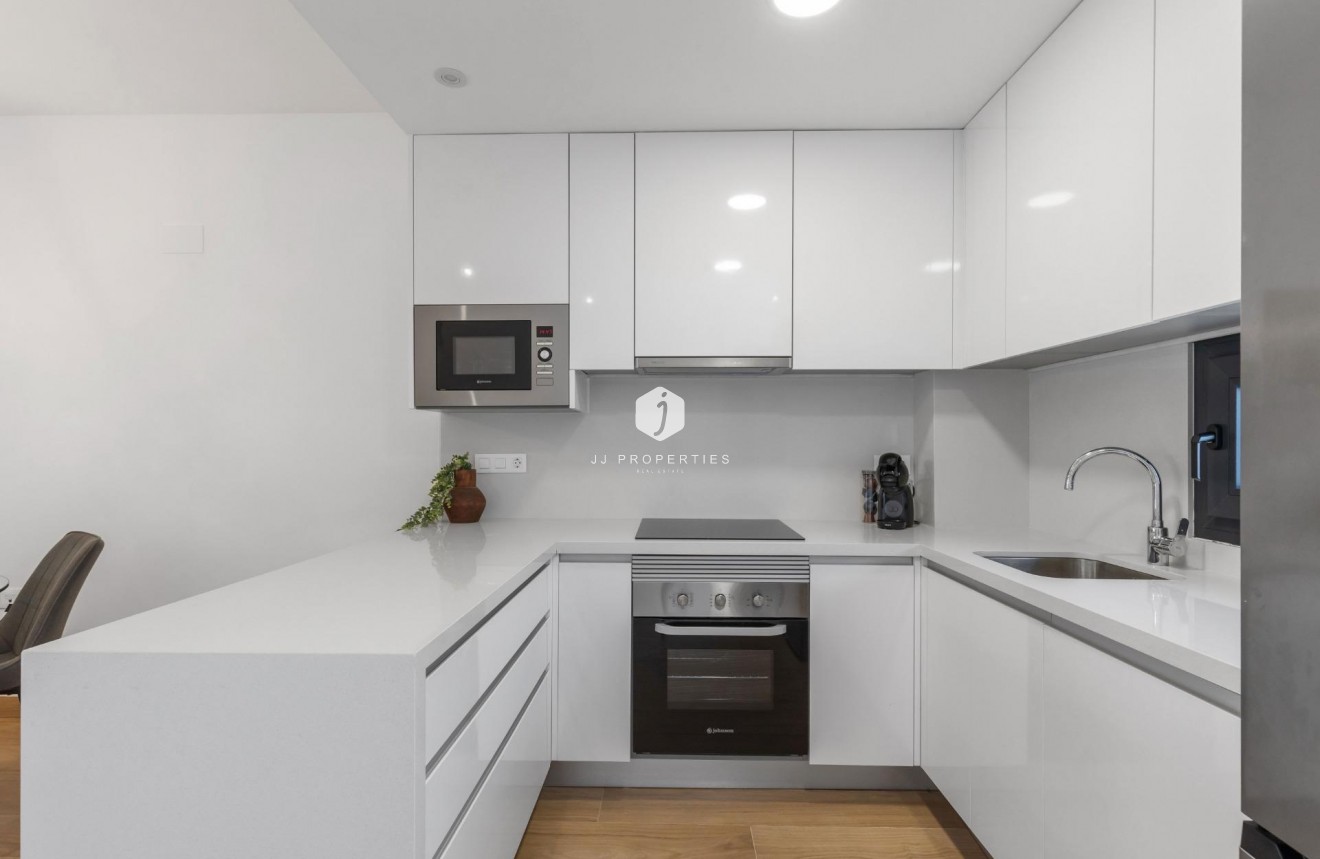 Resale - Bungalow -
Torrevieja - Los Balcones - Los Altos del Edén