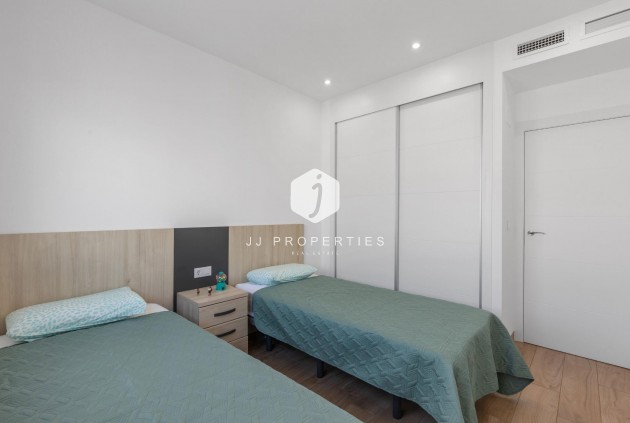 Resale - Bungalow -
Torrevieja - Los Balcones - Los Altos del Edén