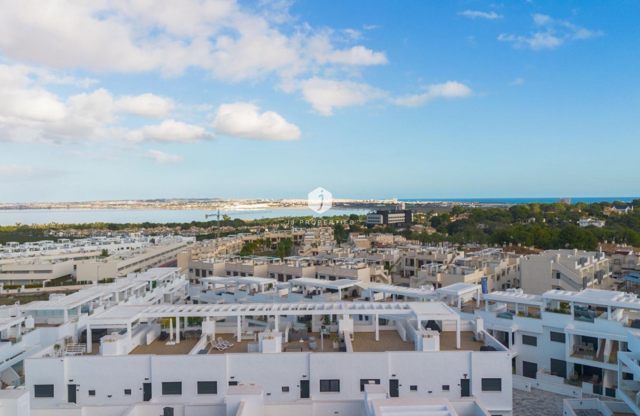 Resale - Bungalow -
Torrevieja - Los Balcones - Los Altos del Edén