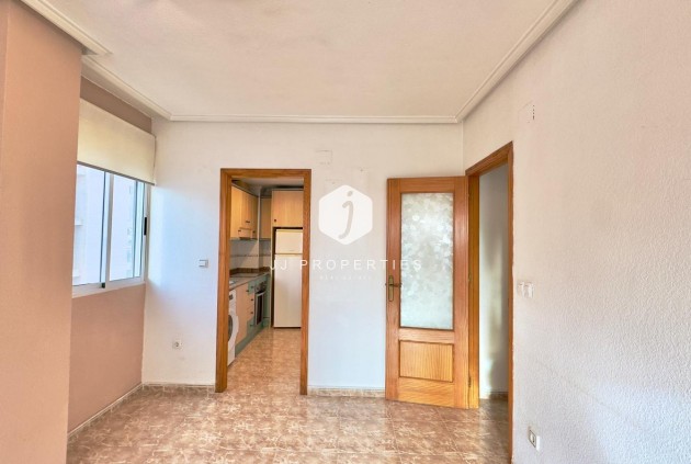 Resale - Apartment / flat -
Torrevieja - Playa del Cura