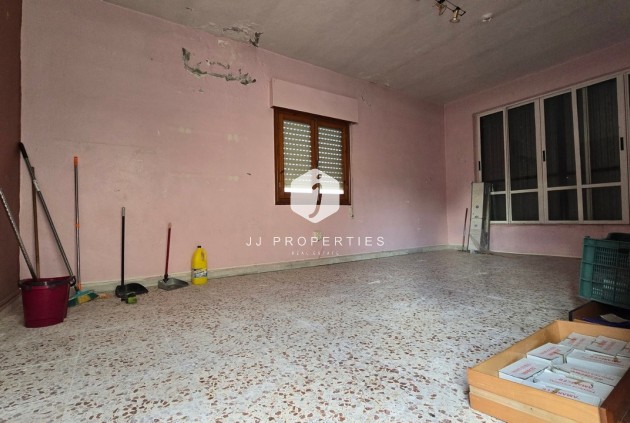 Resale - Villa -
El Chaparral - Inland