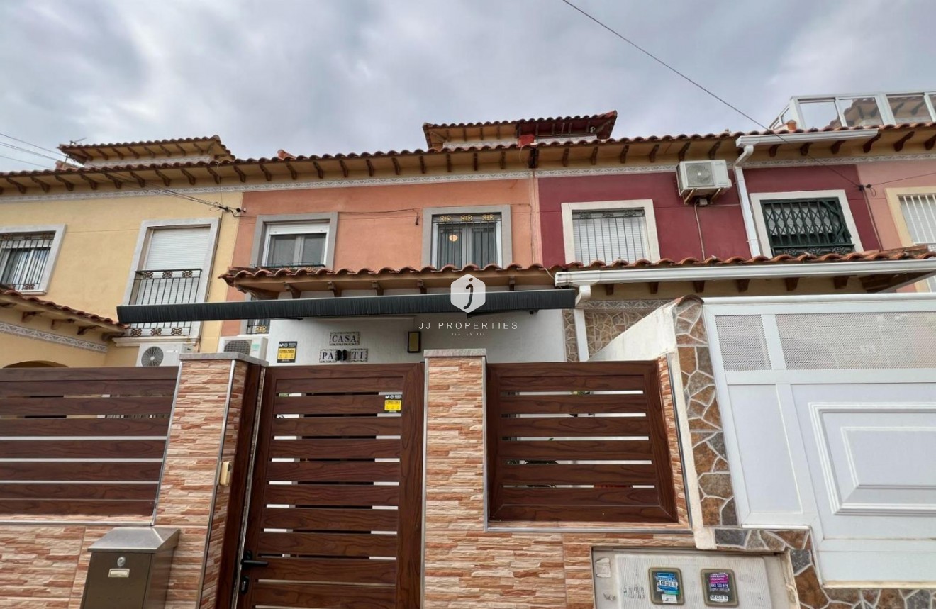 Resale - Bungalow -
Torrevieja - Costa Blanca