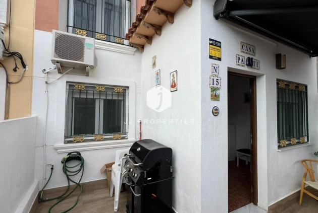 Resale - Bungalow -
Torrevieja - Costa Blanca