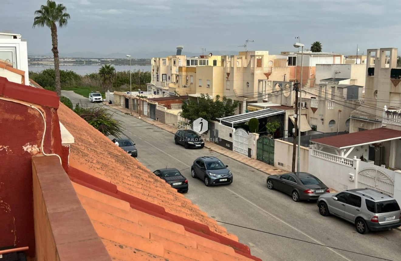 Resale - Bungalow -
Torrevieja - Costa Blanca