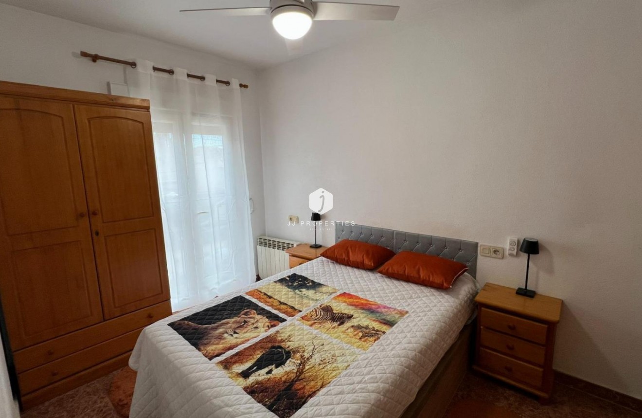 Resale - Bungalow -
Torrevieja - Costa Blanca