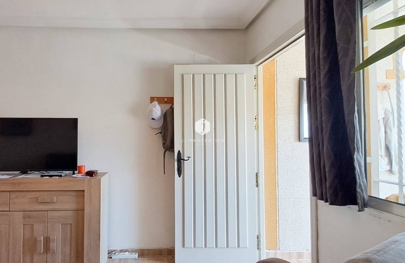 D'occasion - Appartement -
Torrevieja - Parque Acuático - Sector 25