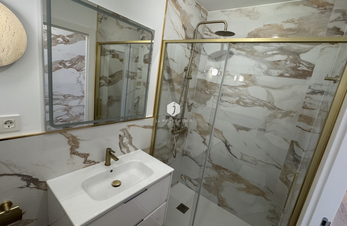 Resale - Penthouse -
Punta Prima - Costa Blanca